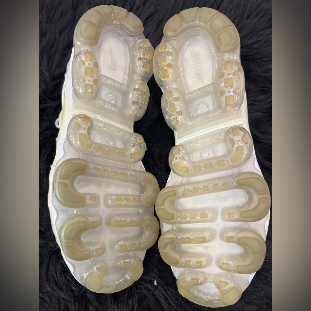NIKE AIR VAPORMAX PLUS | Triple White | Size 11M - Picture 7 of 9